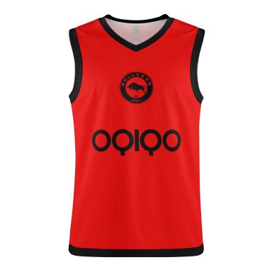 Pechera sin mangas roja personalizada con logotipo negro y escudo de Club.